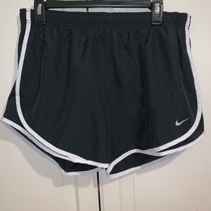 Black nike shorts